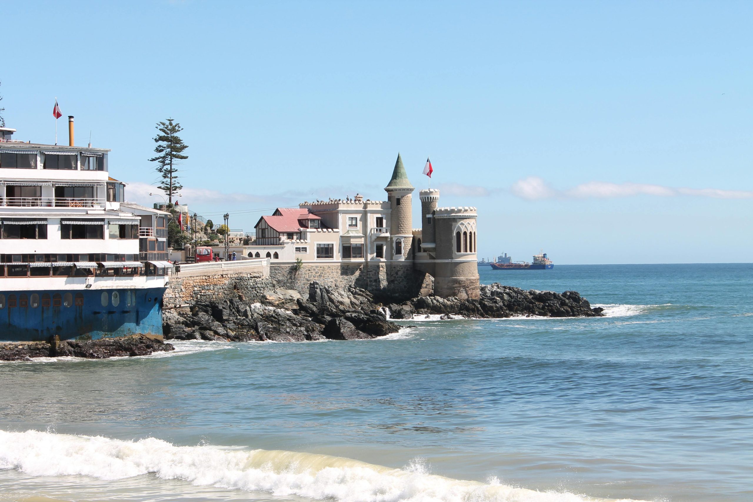 Lee más sobre el artículo Viña del Mar: Descubre Sus Playas, Cultura y Encanto Urbano
